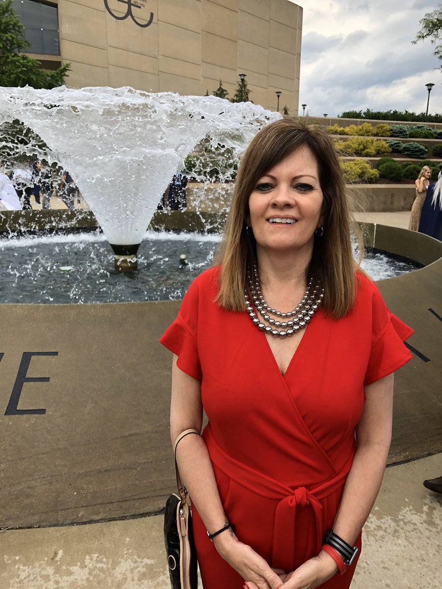 TheSteemer's tweet photo. May is ALS Awareness Month. This is Angela’s story. Day 27. #ALSAwarenessMonth #endals https://t.co/xwX5GmNdP1