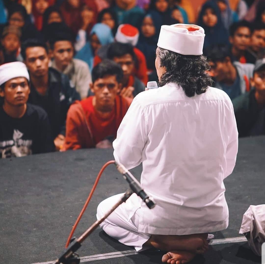 Pola pikir saya banyak berubah Salah satunya karena nasehat - nasehat Cak Nun. #67TahunCakNun