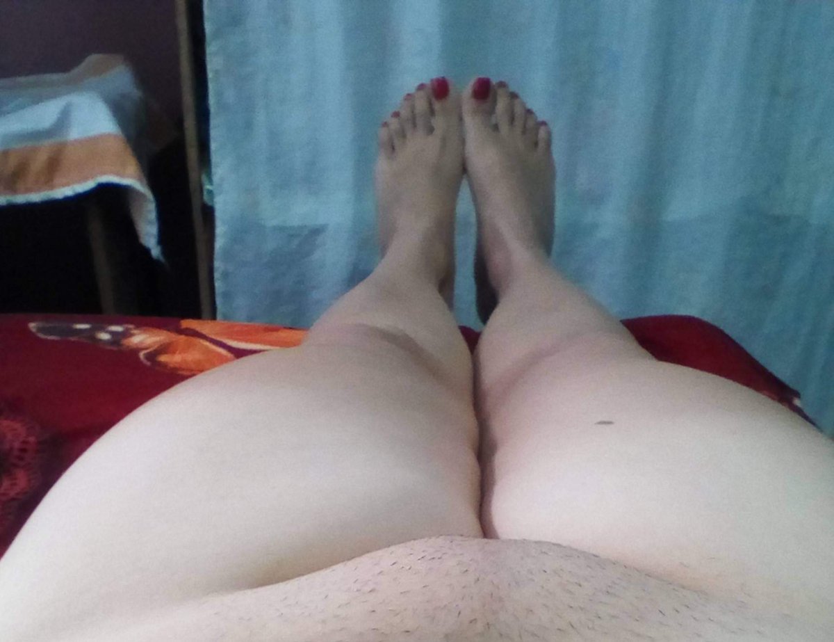 الناس تقول صباح الخير وانا بقلكم تصبحو على خير اروح انام شويه الناس اللي معاها رقمي تصحيني الساعه ١٠ احلام سعيدة