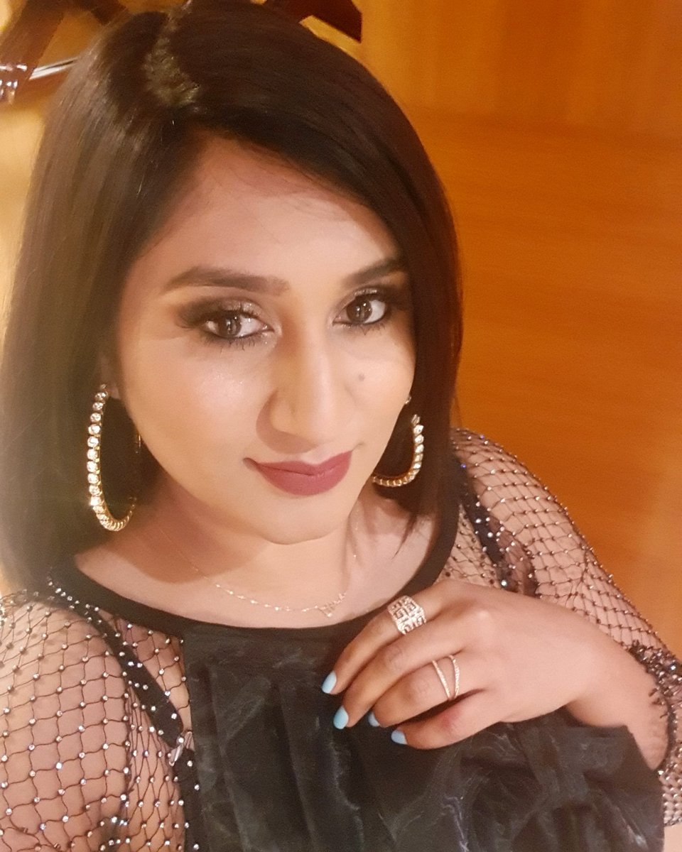 #throwbackthursday #events #stageready #performer #singerforlife #passion #musicshows #musiclover #bengaluruhudugi #bangalore #supriyaaram #supriyalohith #namechange #numerology #eagerlywaiting #togetback #onstage #singing