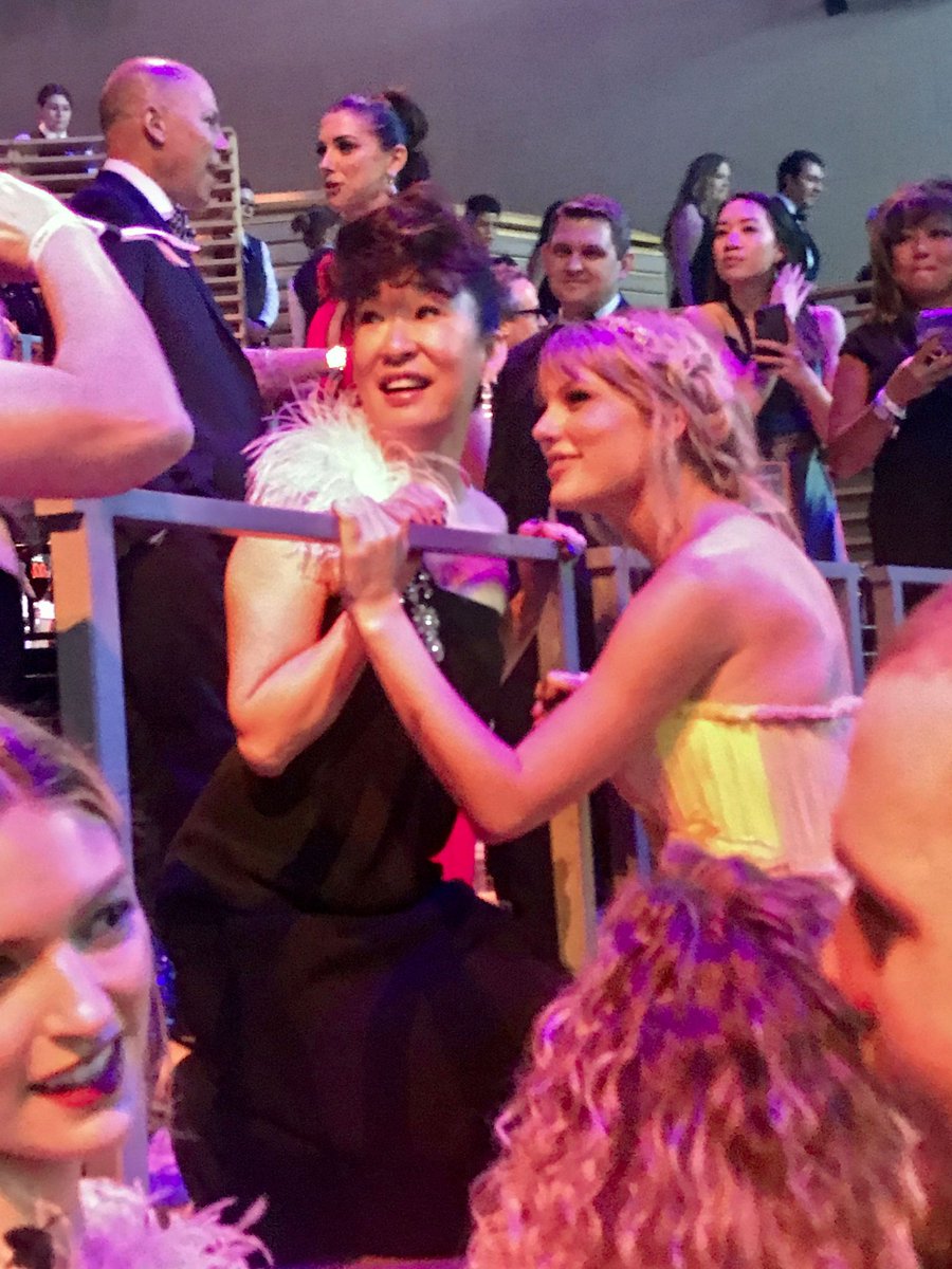 taylor swift and sandra oh at the time 100 gala (2019)