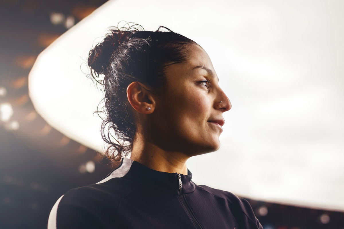 Nadia Nadim a rechazado contratos que la pudieron haber convertido en la jugadora mejor pagada del mundo.Habla 11 idiomas y fue nombrada Campeona de la UNESCO para la Educación de las Niñas y las Mujeres en julio 2019.Pero saben quien también huyo a Dinamarca?