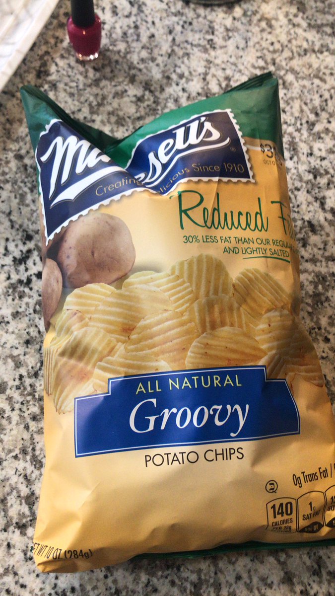 joshlittlejohn's tweet photo. @beccdrew you want some chips Becca?! https://t.co/UHMvQkJbvp