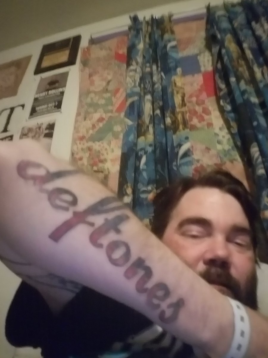 ifaulkin's tweet photo. @chinomoreno Good morning @chinomoreno thank you for 30 years of my favorite music!! You guys have been my favorite band since 92. And I have attended 5 shows!! https://t.co/QMLxXr4geR