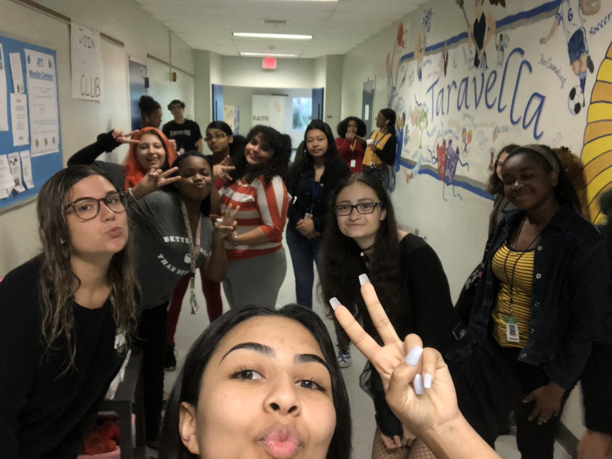 ecejpt's tweet photo. Congratulations to all my ECE seniors! You've done an amazing job and I am so proud of you! Thank you for being an amazing first graduating class💛 https://t.co/XFQErN0Khh