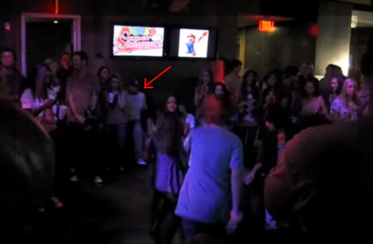 The closest I came to finding anyone who looked like Skeet Ulrich inside the party was this guy, who is also dressed in a green hat and white shirt. Is it Skeet? I don't know. This footage is from 2008.