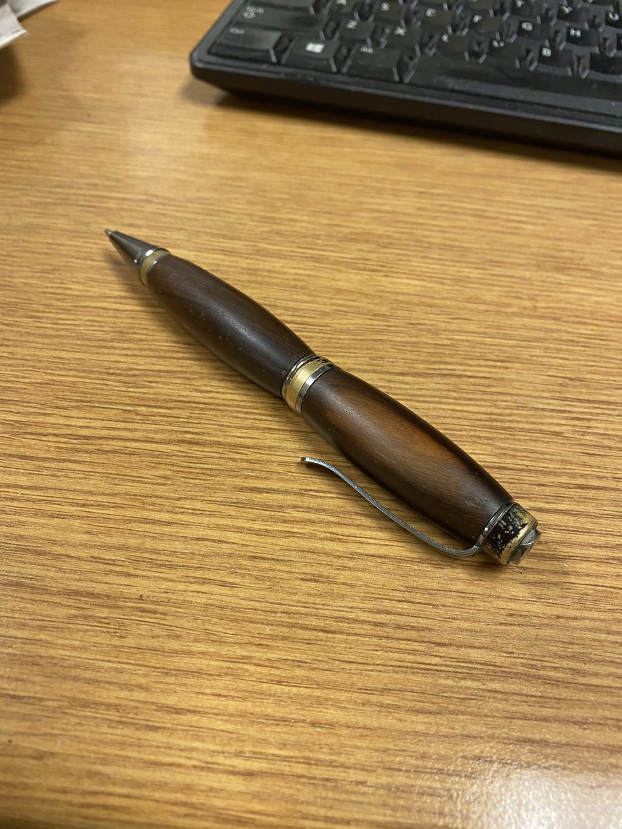 A solid pen with some weight is good for taking notes at your desk. Do not attempt to take this on an interview or it will slow you down.