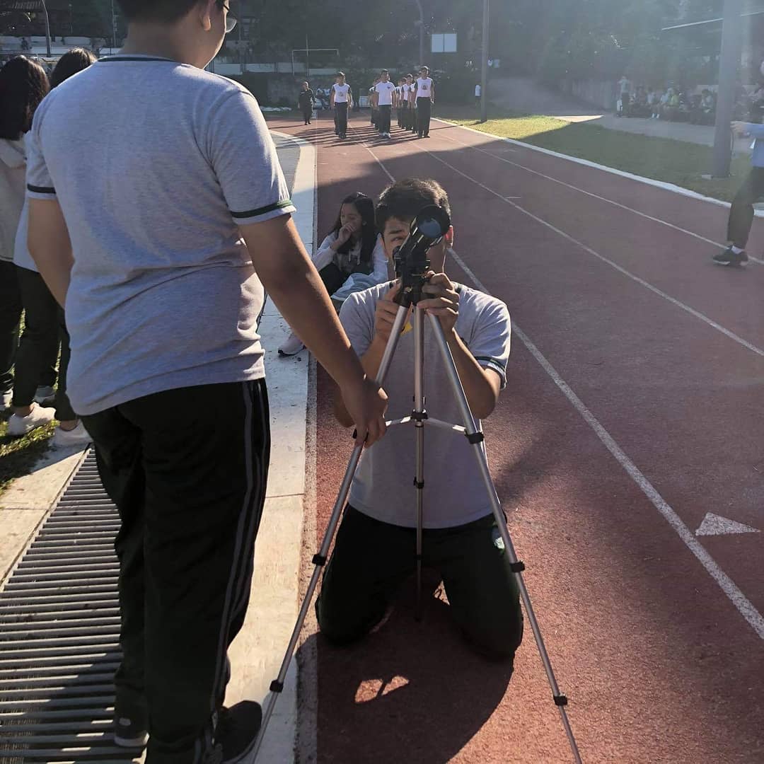 GreenAstroSoc's tweet photo. (2/2) Here are some of the shots during the "LET THE LOVE SHINE!" Free Solar Viewing of the DLSAU Green Astronomical Society last February 14, 2020 at the TAFO Grounds. ππ
#DLSAUGreenAstroSoc
#TakeAPartOnOurConstellation
#SolarViewing
#Astronomy https://t.co/5PFUxhtOwJ