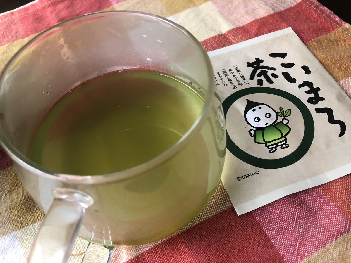 こころ こいまろ茶を飲んでみました 若蒸し煎茶と玉露 深蒸し煎茶の3種の一番茶葉に宇治抹茶を独自の比率で配合したお茶で濃い緑茶なのに まろやかな味がするお茶です 誰でも急須でおいしい緑茶が飲めます こいまろ茶 宇治田原製茶場 月刊茶の間
