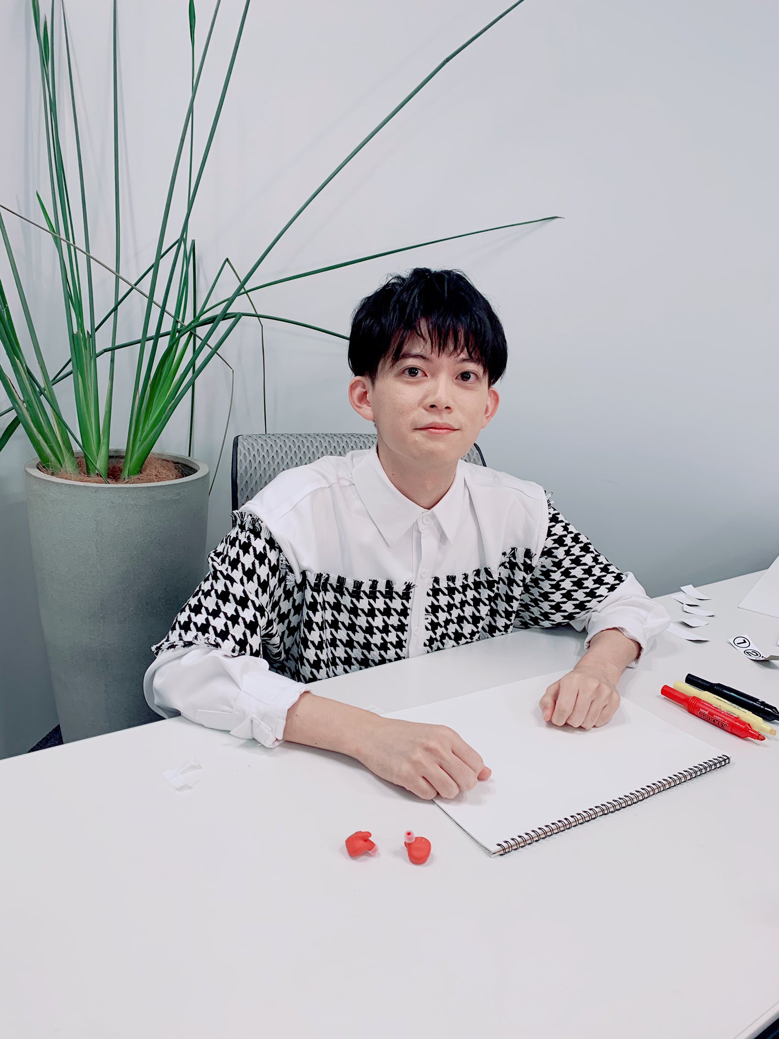 スタイリストアシスタント募集 Twitter Search Twitter