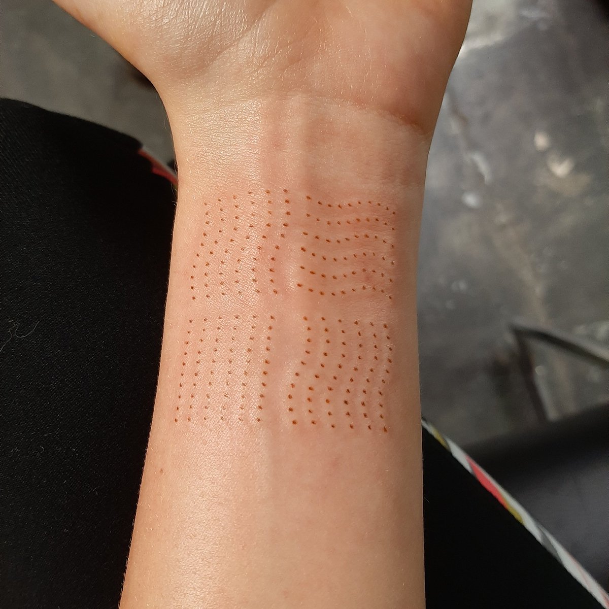 emilyash05's tweet photo. Time Is Not Important Only Life Is Important #thefifthelement #tattoo https://t.co/ywyiz9dITb