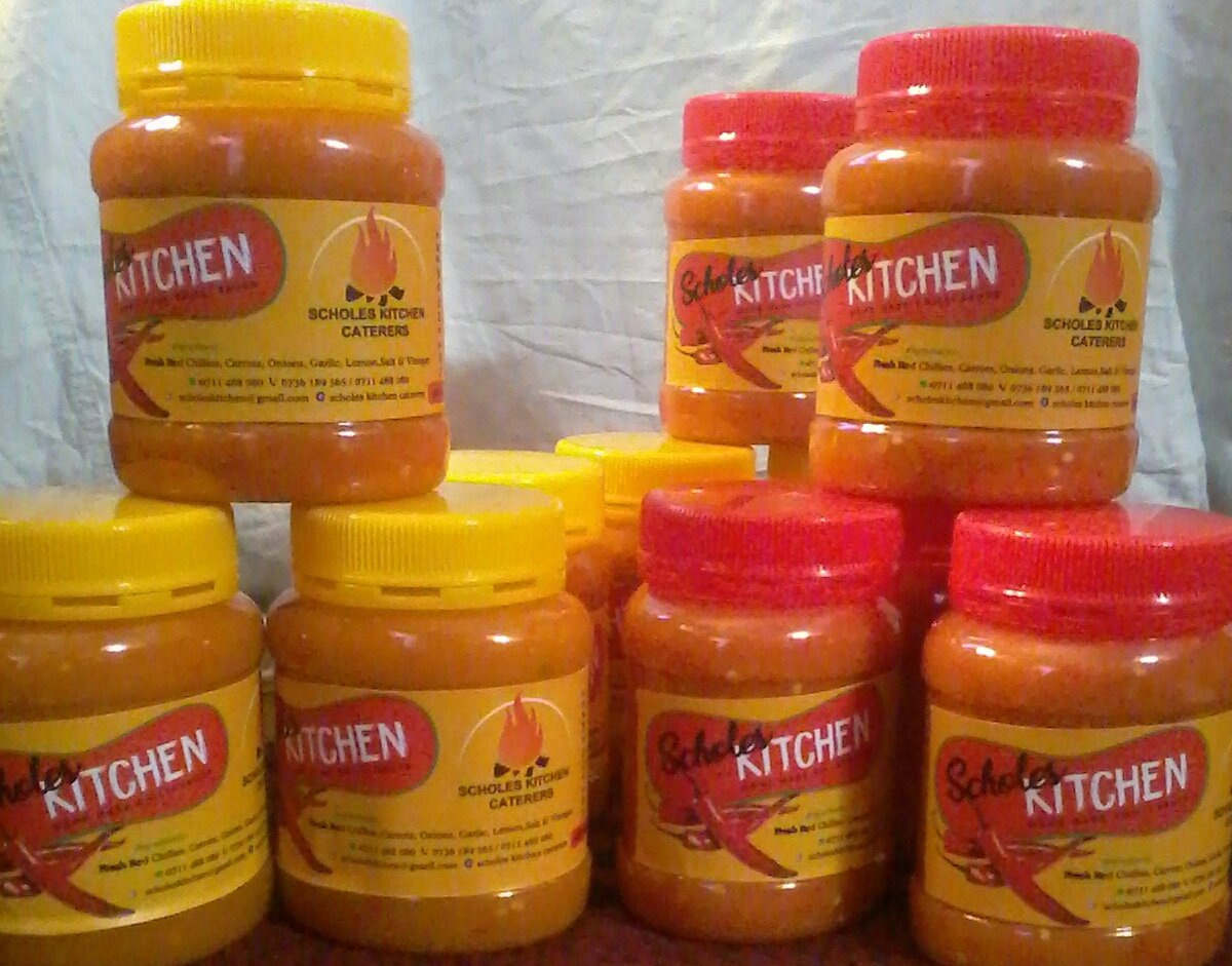 CatererOfChoice's tweet photo. How do you like your chilly? mild or hot, however you like it we go you covered. With scholes kitchen organic chilly you get to tease your taste buds with an amaizing sensation of sweet,sour and spicy. To Place your order call text or whatsapp 0711488080 
#SKCChillySauce🔥😋 https://t.co/4ic8eTLLuu