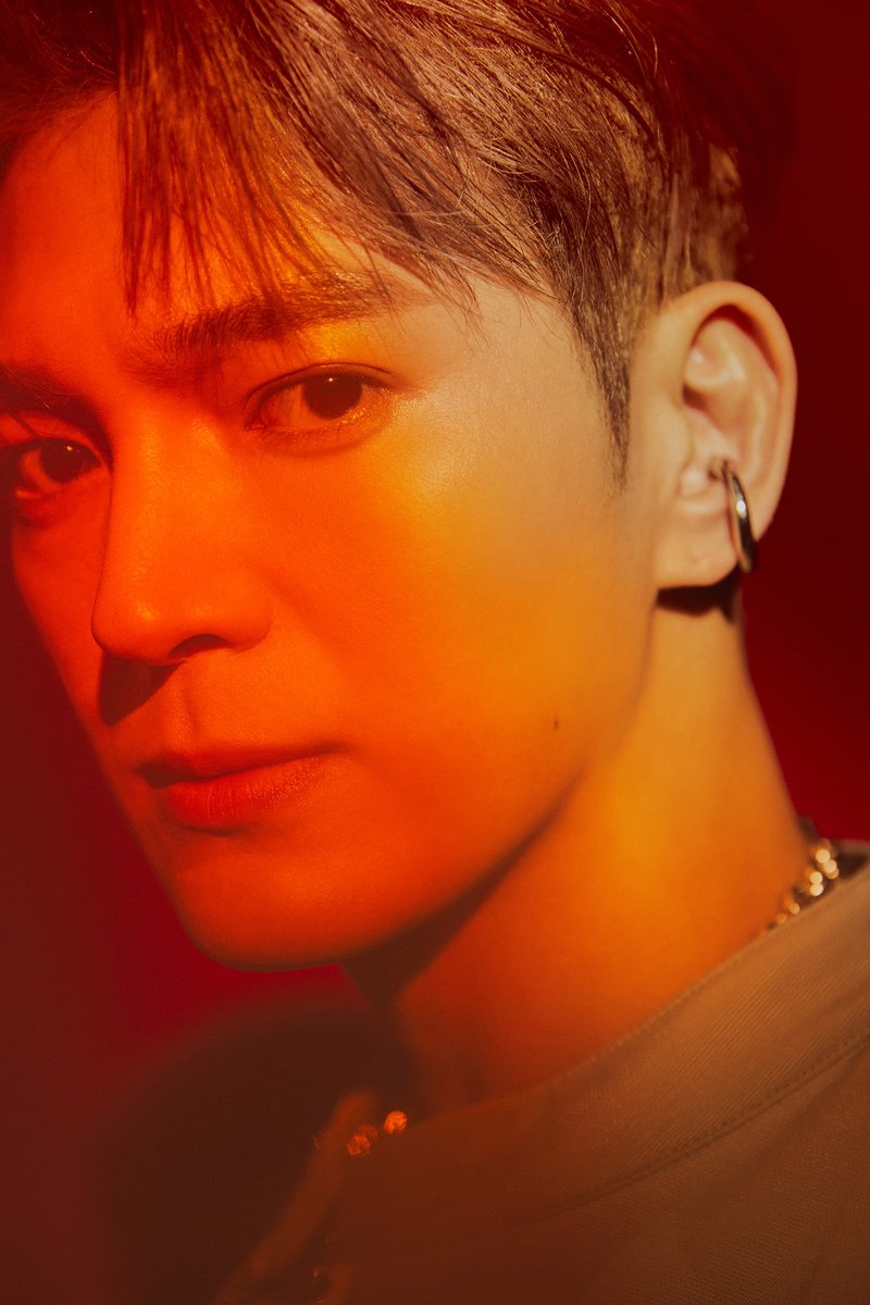 SMTOWNGLOBAL's tweet photo. DJ GINJO's new single 'The Riot' will be released on May 31st at 12PM KST!🔥

💥 GINJO participated in composing and arranging the song!
💥 Featuring TEN and XIAOJUN of WayV!

Don't miss their great chemistry!👍🏻

#GINJO #긴조 #TheRiot #더라이엇 #WayV #TEN #XIAOJUN #텐 #샤오쥔 https://t.co/skCzAcGjDg