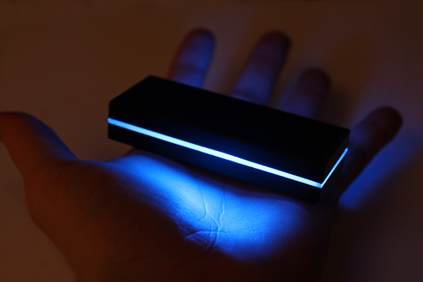 The first Leap Motion controllers were jet-black with a glowing blue tron-stripe. Why? Because it was fucking cool! We even sent photos to our investors. They agreed. It was *fucking cool*. Then  @mbuckwald came to me & said "We have to scrap this". I was CRUSHED! (pt. 1)