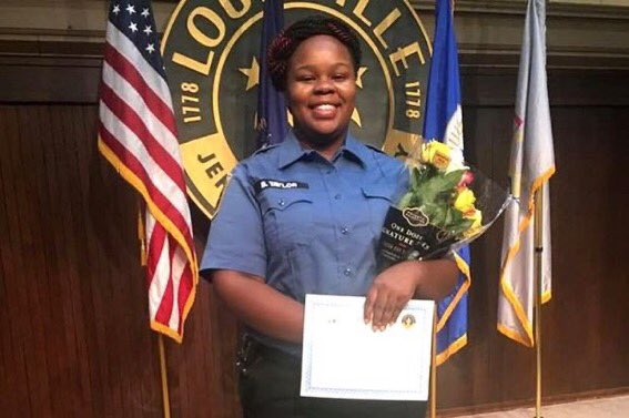 carixchoice's tweet image. Please don’t forget about the murder of Breonna Taylor who was shot 8 times. Don’t leave black women out of the conversation 
#BlackLivesMatters 
#JusticeForBreonna