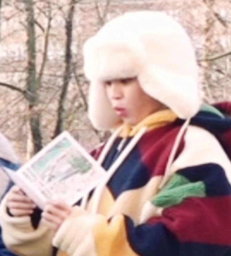 jimi getting gifts