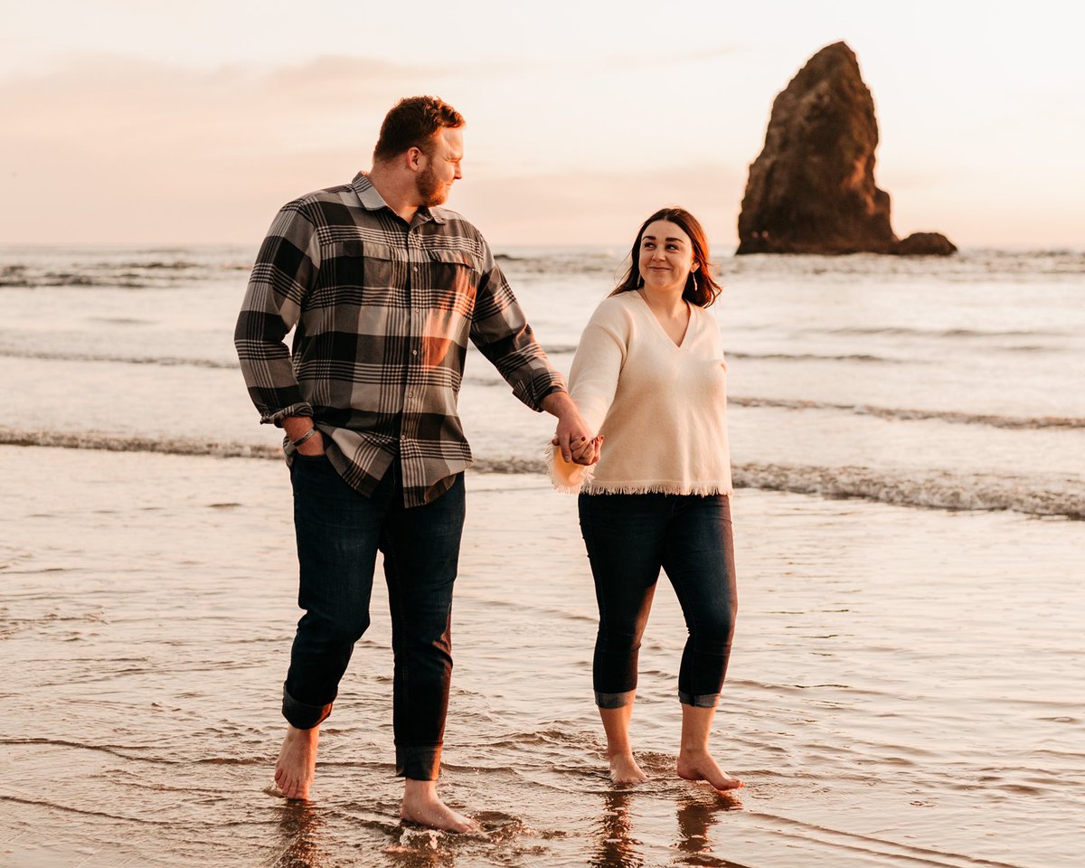 piper_rouse's tweet photo. 100 days (hopefully) 👰🏻💍🤵🏼 #easypz
📸@OregonianMegan https://t.co/sPL8nQT22M