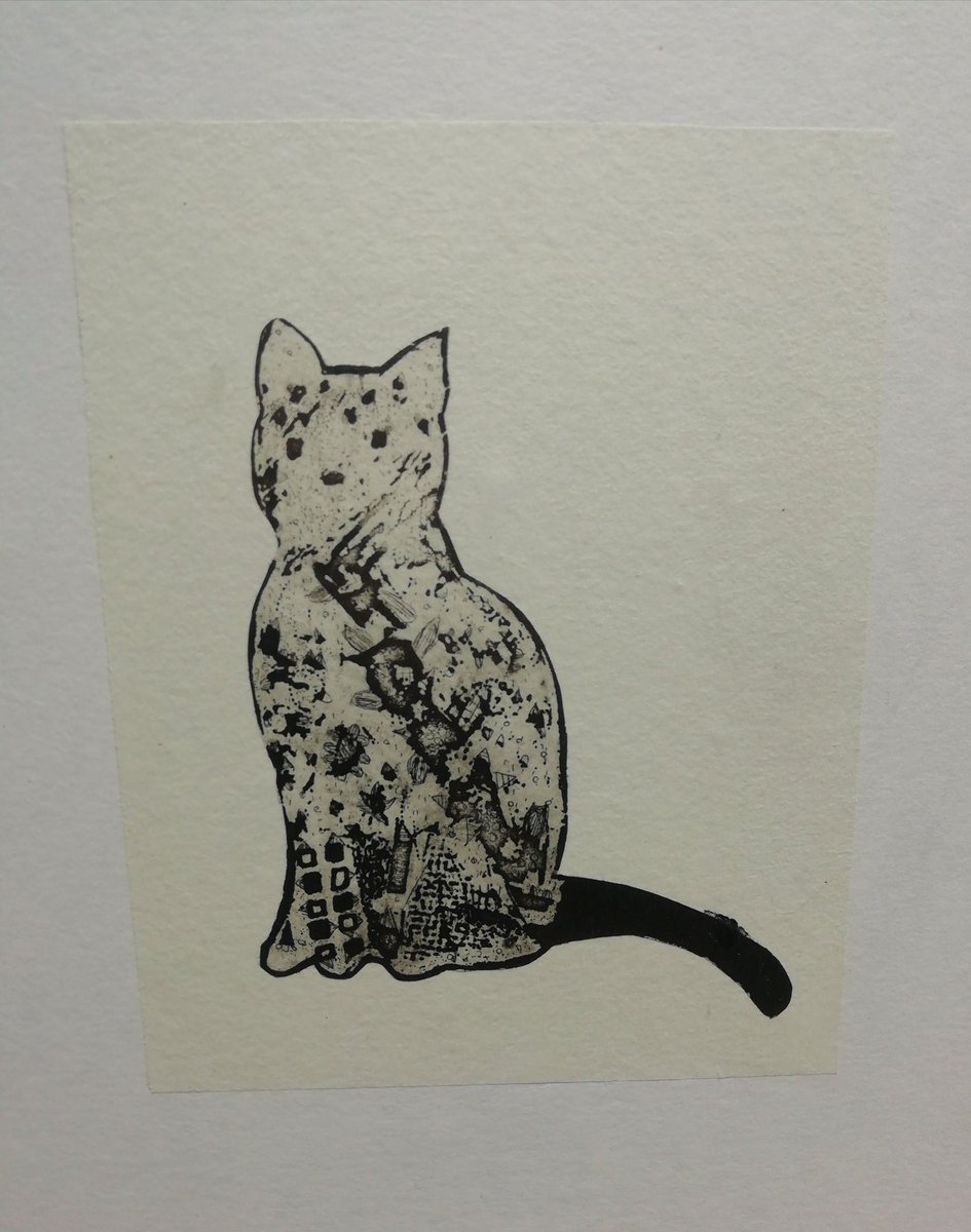 #イラスト好きさんと繋がりたい
 #絵描きさんと繋がりたい #イラスト #絵 
  銅版画3匹の猫の一匹目 