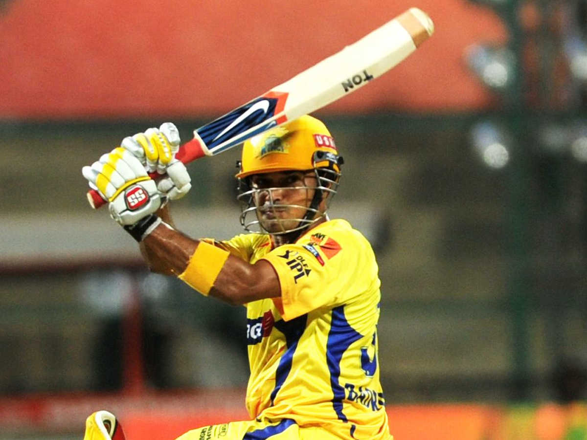 He hasn't won Man of the Match during that season. He bats at No.4,5 & 6 based on the situation. His knocks were the top during losing matches. A true warrior who shows great patience during pressurized situations. He scored 396 runs with 5 IPL 50. He is Subramaniam Badrinath.