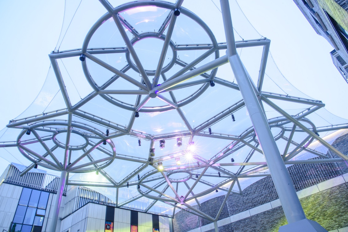 TensileCanopy's tweet image. Nice ETFE Projects Show -- Hangzhou Yintai Plaza Shade Canopy
.
.
.
cutt.ly/GyDZpGA
.
.
.
#shadedesign #buildingcanopy #fabricstructure #fabrictensilestructure #canvasroof #cafeumbrellas #etfe #etferoof #etfecushion #tensilstructure #gazebo #marquee #canopy #roof #shade