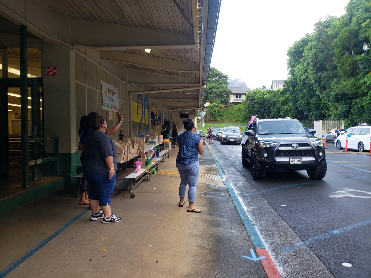 jilltokuda's tweet photo. From his #firstdayofschool to the last day of 6th grade, our @HIDOE808 @KaneoheEl ohana has surrounded our Matty w/so much love, support & encouragement! 🥰 Seeing all the amazing teachers & staff celebrating our kids was really something special. #loveourschool #windwardstrong https://t.co/RW9tvicBrx