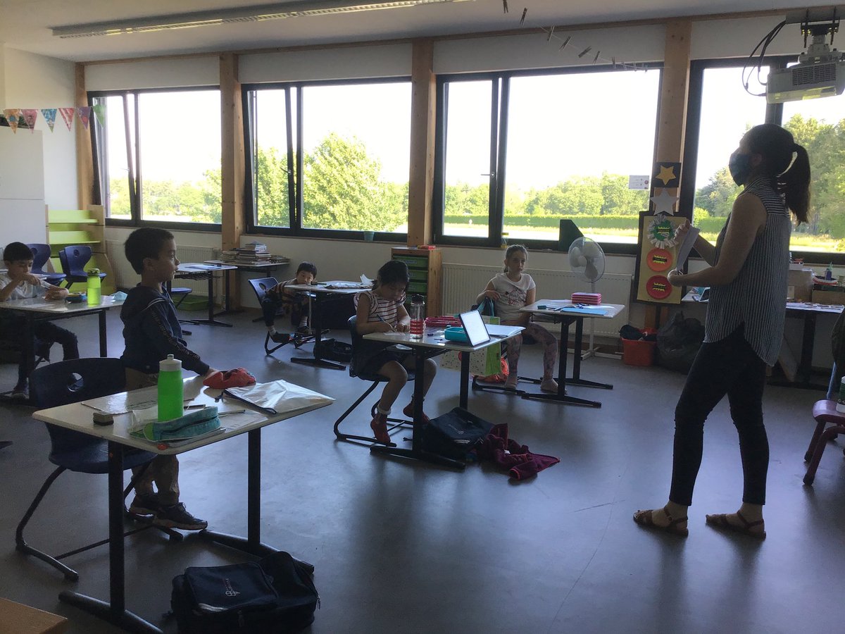 STGeorges_PRI's tweet photo. There is such a calm, quiet working atmosphere in all of our rooms. It is lovely to see the children enjoying learning at school every day! #SchoolReturn #ExcellentLearning #InnovativeSolutions https://t.co/tj4bBu4sQj