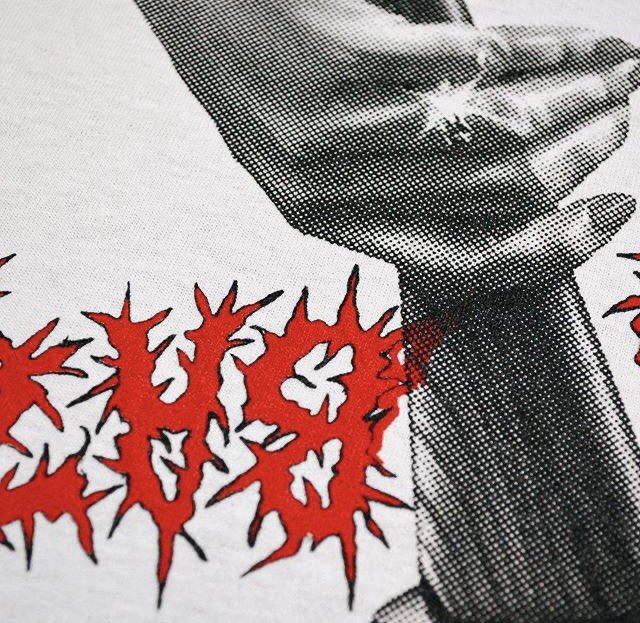 Check out AXE MURDER by <a href="/hoodbats/">Hoodbats</a> we printed a few weeks ago! 〰️ We love the epic #halftone detail on this 🤟🏼 Halftoning turns a photo like image into a series of dots to create a smooth transition and the appearance of realness