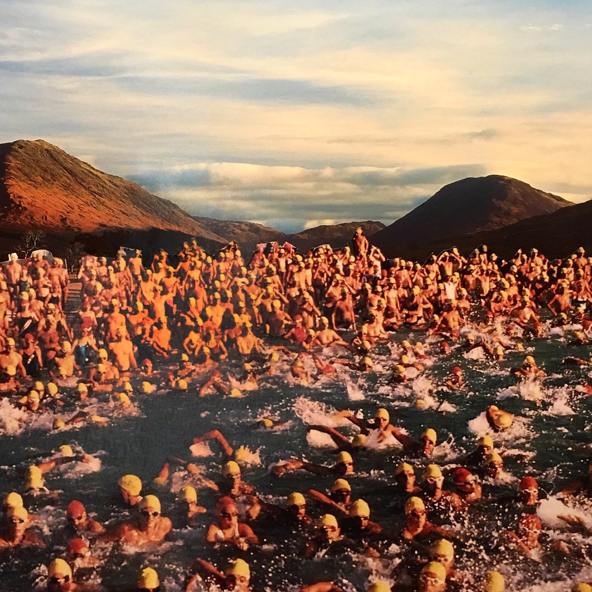 New Single 'In The Midnight Hour' landing on 12th June 2020! 

@spotify Presave link: backl.ink/142469651

@Facebook : facebook.com/events/7300367…

#goodnightlenin #NewRelease #BBC6Music