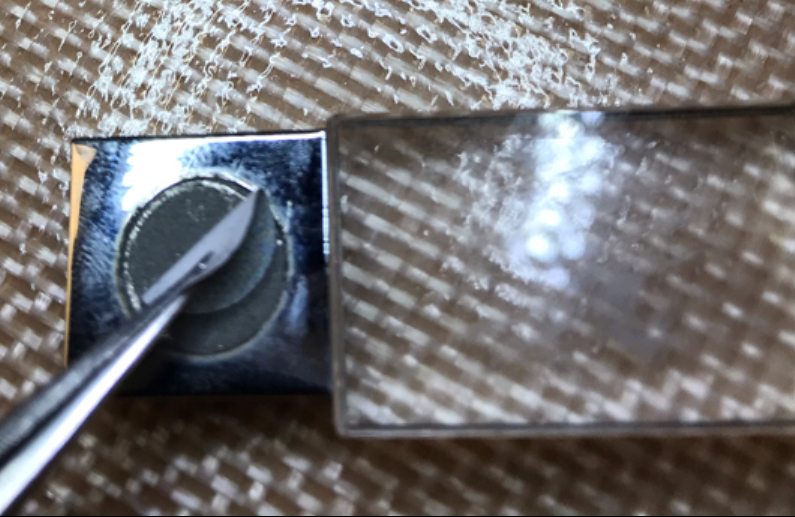 TheKenMunroShow's tweet photo. So @Yekki_1 and I bought and dismantled a £300 5G BioShield, as referenced in report by Glastonbury Town Council. "quantum holographic catalyzer technology" or £5 128MB (yes, meg) USB key with a sticker on it? You decide:
https://t.co/JNezD8WqNV https://t.co/HzW2np04VZ