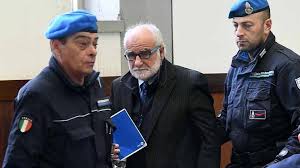 ICusmai's tweet photo. @MariaAdeleNari @Giampier601 @d_granuzzo @Noviolenzadonne @RS091667 @tossina_libera @agodandaniela @eli4never @unimib @girlsuisse @dvaldi1 @DavidSassoli @CommissionerHR @conniereguli @DailyShow_Rus @AlleyOop24 @guyverhofstadt @NicolaPorro @nonelarena @CasaLettori @TognazziR @EuroParlPress @EP_GenderEqual @poliziadistato @stati_generali @MBorradori @PSSuisse @MarinaCarobbio @ignaziocassis @normangobbi @GlobalGoalsUN @visitswitzerlnd @UN_HRC @VIOLA_MARTELLA @zdizoro @agiasocial @QuartoGrado @a_meluzzi @EccellenzaA @SaveChildrenIT @aranciaverde @AslMilanonews @reportrai3 @Deputatipd @RaiUno @SenatoriPD @PdMilano @pdnetwork @chilhavistorai3 Marco #Casonato stato capace di uccidere il fratello travolgendolo con l'auto al culmine dell'ennesima lite per questioni legate ad una #eredità di #famiglia. È stato capace di "sposarsi" in carcere (a 63 anni) con una giovane donna dell'#Est, dopo un atto simile.
5/ https://t.co/bIYYotXAeS