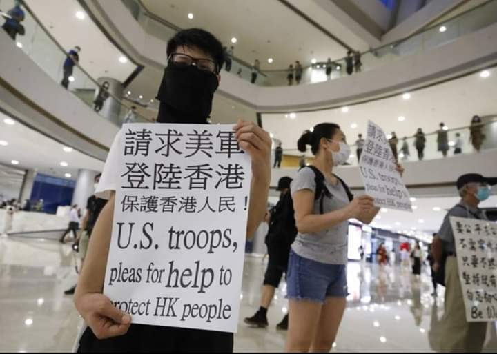 Samjm9T's tweet photo. S.O.S🙏🙏🙏🙏🙏
#SOSHONGKONG #HongKongProtests #HongKongIsNotChina https://t.co/BZRwmmxLVh