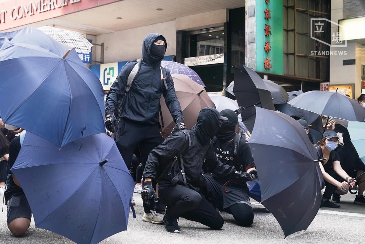CaretWan's tweet photo. Como fanáticos de @LaCasaDePapelTV, espero que si habrá un nuevo personaje en la parte 5, nombre a este #HongKong, para que el mundo sepa que todavía somos resistencia y nunca nos detenemos. #LCDP5 #resistencia #FightForFreedom #StandWithHongKong @AlvaroMorte @_alexrodrigo_ https://t.co/EaOssDeq5f