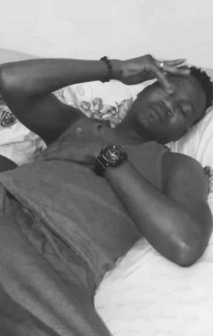 Gaddafi96800414's tweet photo. @OslinaM Ebe ke feta fela https://t.co/hCOL8FrLTE