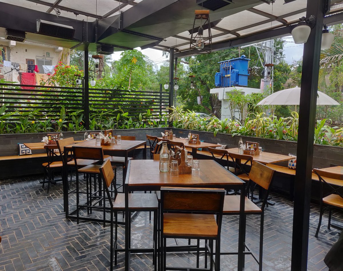 What will be the post-COVID business scenario for F&amp;B outlets? My views foodaholix.in/2020/05/lockdo… #restaurants #lockdown #coronavirus #Covid_19