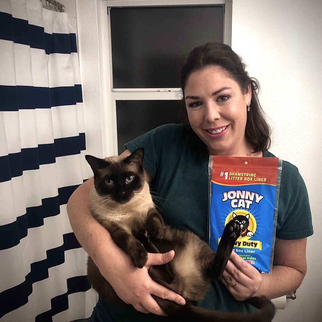 Strong, rip resistant litter liners? YES, PLEASE!! Thank you for sending us these complimentary liners to test out #1jonnycatliner #complimentary <a href="/catspride/">Cat's Pride</a> <a href="/Influenster/">Influenster</a>