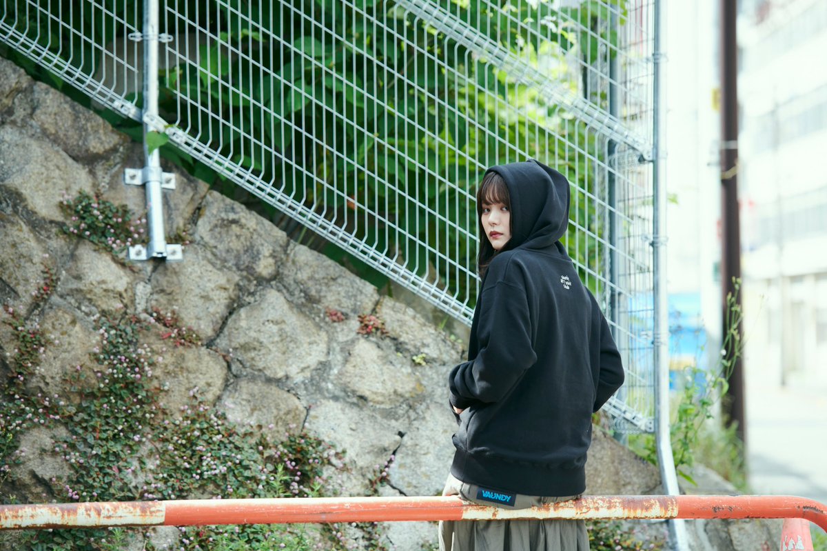 Vava Dudu ペイント フーディ　⭐︎ Vava Dudu ペイント フーディ ⭐︎ Vava Dudu ペイント フーディ