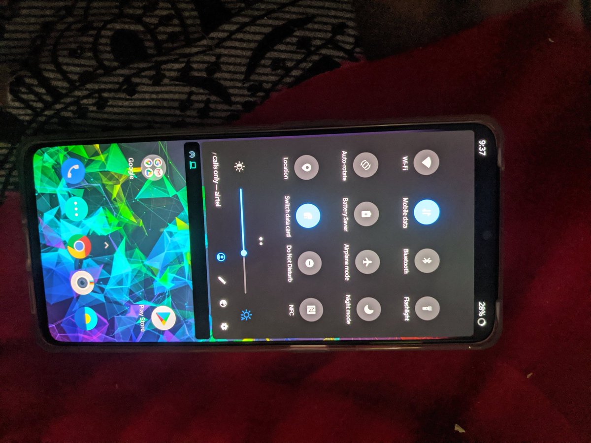 Siva19017928's tweet image. OnePlus 7t green they said that it's amoled issue not the panel most of the retail versions have #hateoneplus  @OnePlus_IN @oneplus @OnePlus_Support solve the issue first and release new phones .don't buy OnePlus phones they r cheaters with their oxygen os.