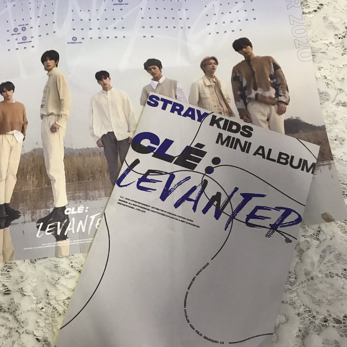 Stray Kids Clé: Levanter Album  no pcs  come with calendar poster  rm25 excl post