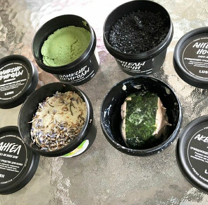 5. LUSH Cleansers. Trial pack of 20g for RM35.Ada rasa nak guna LUSH tak? Tapi satu tub cleanser mahalnya! Nanti guna sikit tak okay macam mana?I ada jual trial 20g! Boleh pakai around a week, just nice to know kena dengan kulit you ke tak. You akan dapat dalam bekas tu!