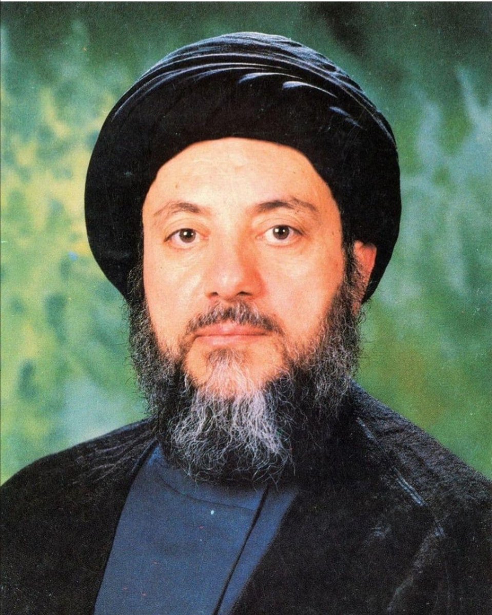 #محمد_الصدر
بالامس قلنا لاخوتنا ابناء الصدر المقدس أنهم سوف يهاجمون مرقد السيد الشهيد(قدس) بعدما هجموا على مرقد محمد باقر الحكيم (قدس) لان هذه المجاميع مدعومة من اميركا والكيان الصهيوني لانهم يعرفون سر قوتنا ولو سنحت لهم الفرصه لهجموا على مرقد الامام علي عليه السلام وهيهات هيهات