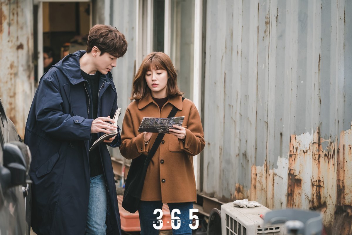 365: repeat the year (2020)— 10 people were given the chance to travel back in time but mysterious events that threaten their lives started to happen.rating: ★★★★☆ #365운명을거스르는1년