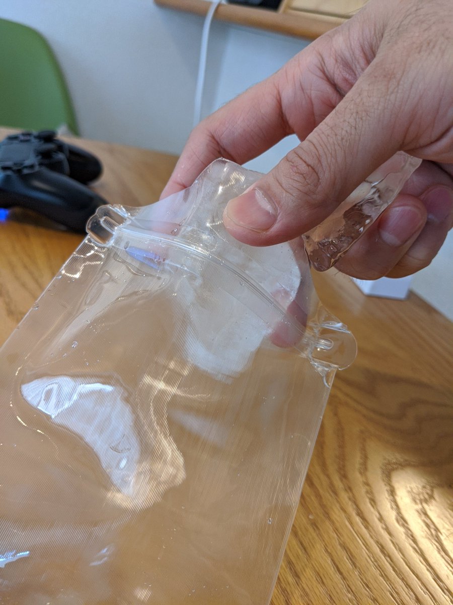 天才すぎる 家でゲームしながらお酒を飲むときに最適なシステムがこちら 血液に入れるのかと思った Togetter 天才すぎる 家でゲームしながらお酒を飲むときに最適なシステムがこちら 血液に入れるのかと思った Togetter