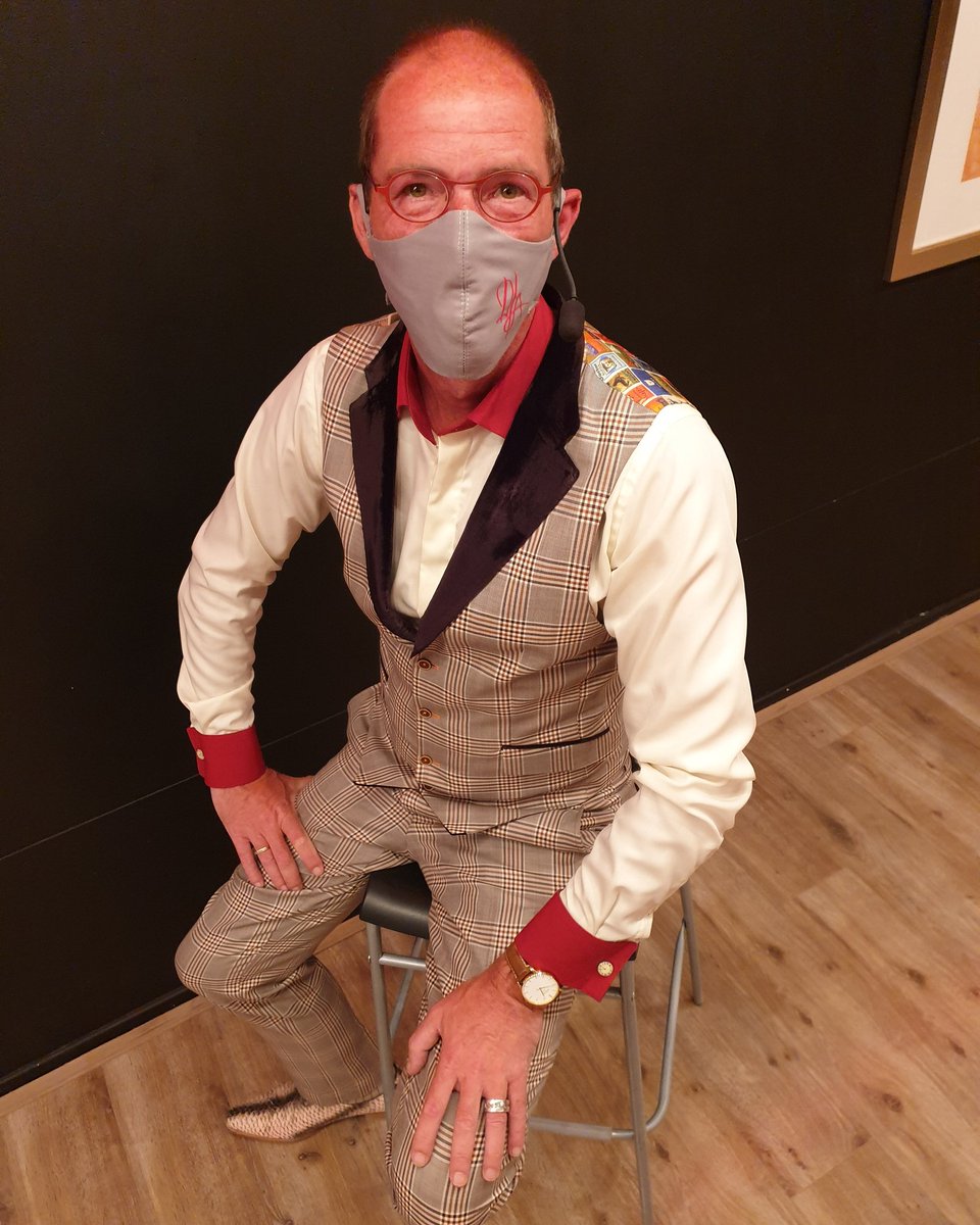 Davybrocatus's tweet image. Al 77 dagen... We missen jullie ; geen leerlingen in de Dansstudio, gasten in de B&amp;amp;B... #checkcheckcheck maar wat mis ik de sociale contacten... nog even volhouden 💪😷
.
.
 #stayhomestaysafe #mask #onlinecoach #dancestudio #bedandbreakfast @Stad_Antwerpen #lucky #number #77