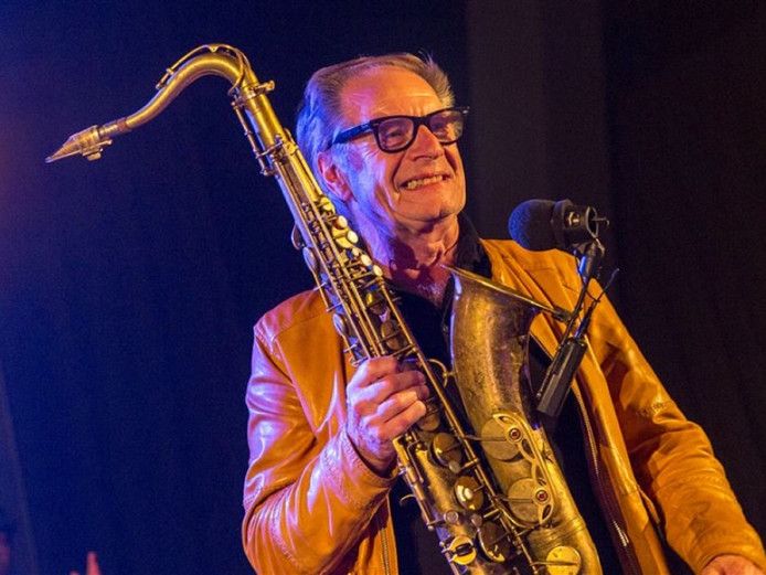 Happy Birthday  Hans Dulfer
1940 5 28                80  Gladys Knight
1944 5 28                76 