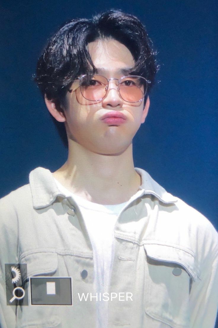 jinyoung going (′• ₃ •‵) ; a thread