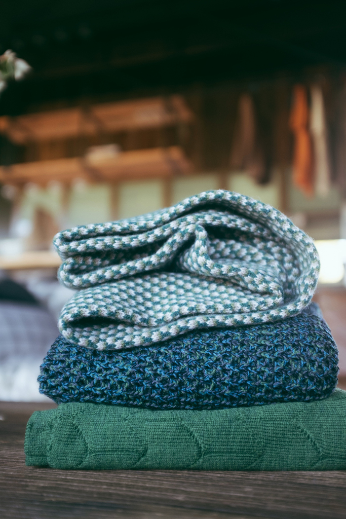 Cause’ the sea is green and the ocean is blue.
Here are some scarves we made for you. Whether you’re out at sea or Portside enjoying a cup of tea.
These are the scarves we made for thee.
⁠
soo.nr/IiY0