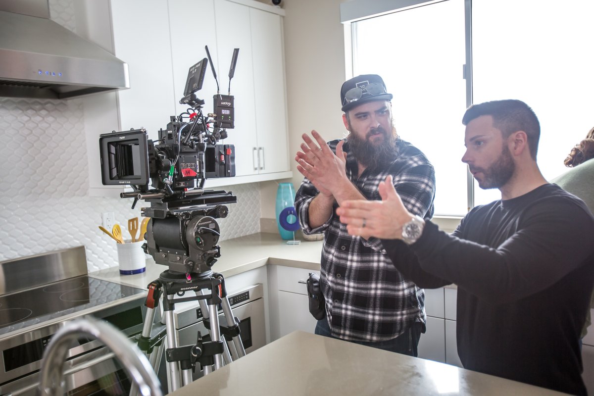 pennington1's tweet image. Finding a team that you can trust can make or break your film. Tips to consider before collaborating @AmbientSkies blog.ambientskies.com/creative-devel…