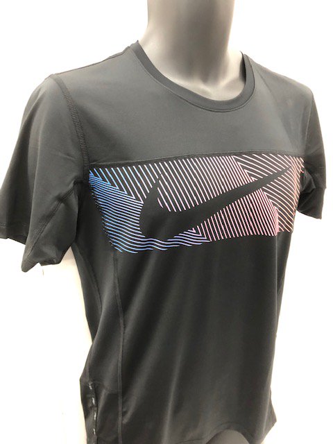 テニス バドミントンときわ 立川店 Nike ウェア 品番ct2923 店頭２色展開 定価税込み４４００円 練習着をお探しの方は是非 Nike テニスウェア ときわスポーツ 立川 スポーツショップ テニス バドミントン