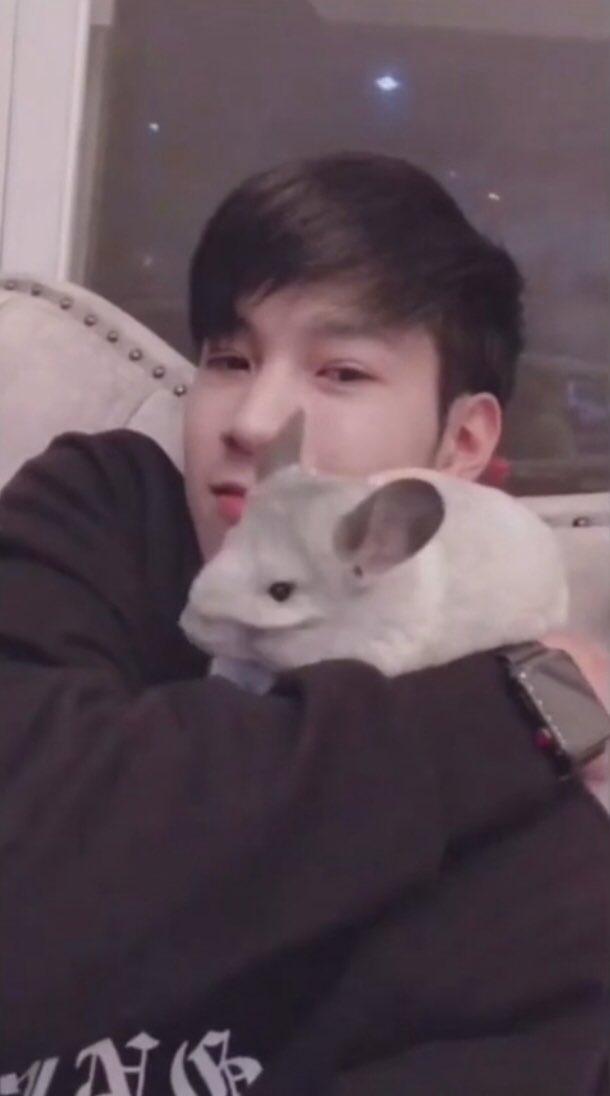 singto prachaya and his love for animals ; a very cute thread