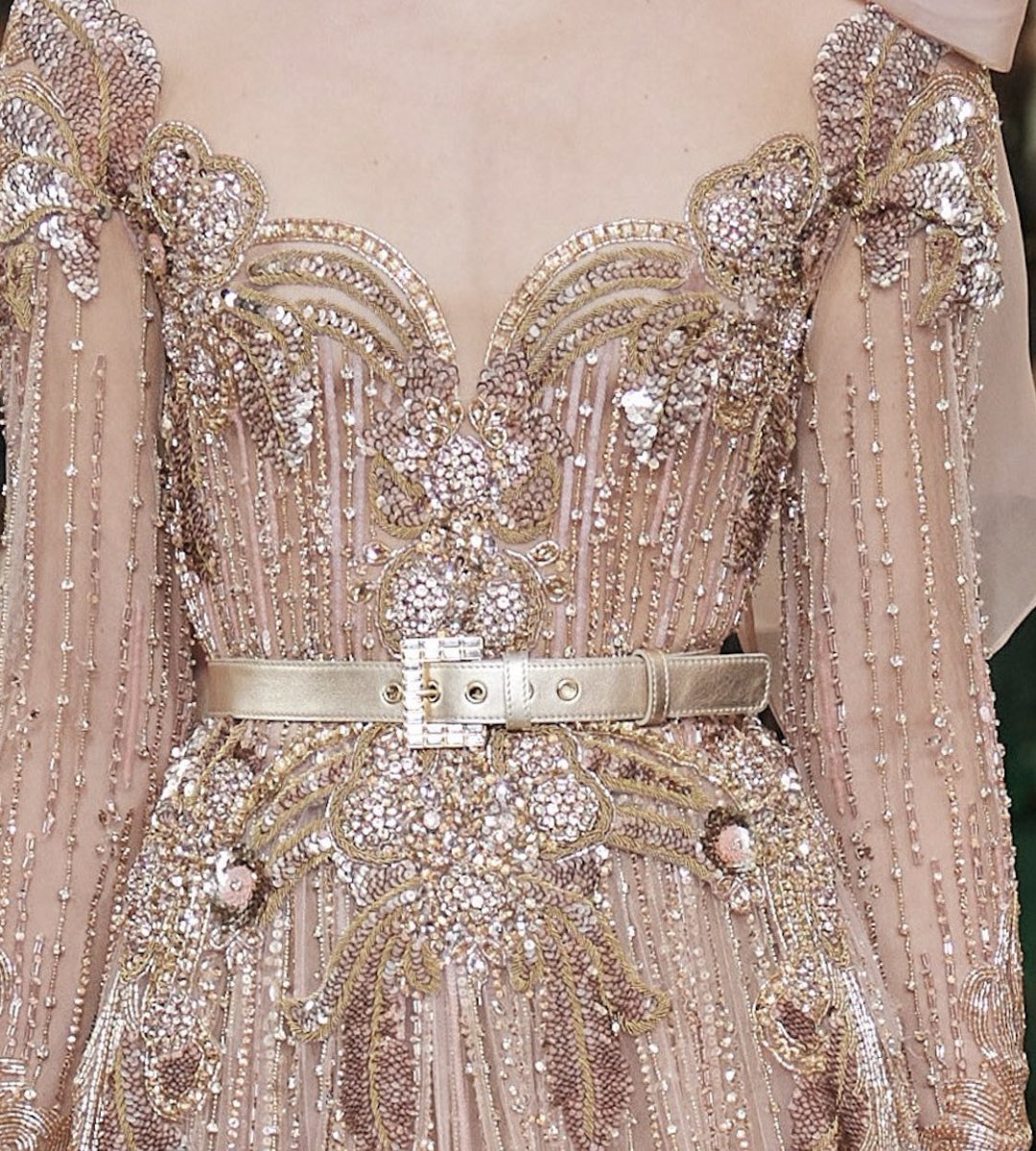 femmeduart's tweet photo. Elie Saab SS20 https://t.co/oc5GLoH7JZ
